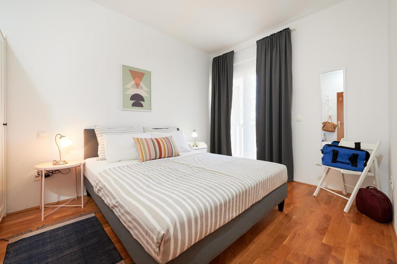 T&T Sea View Apartments Trogir Exterior foto