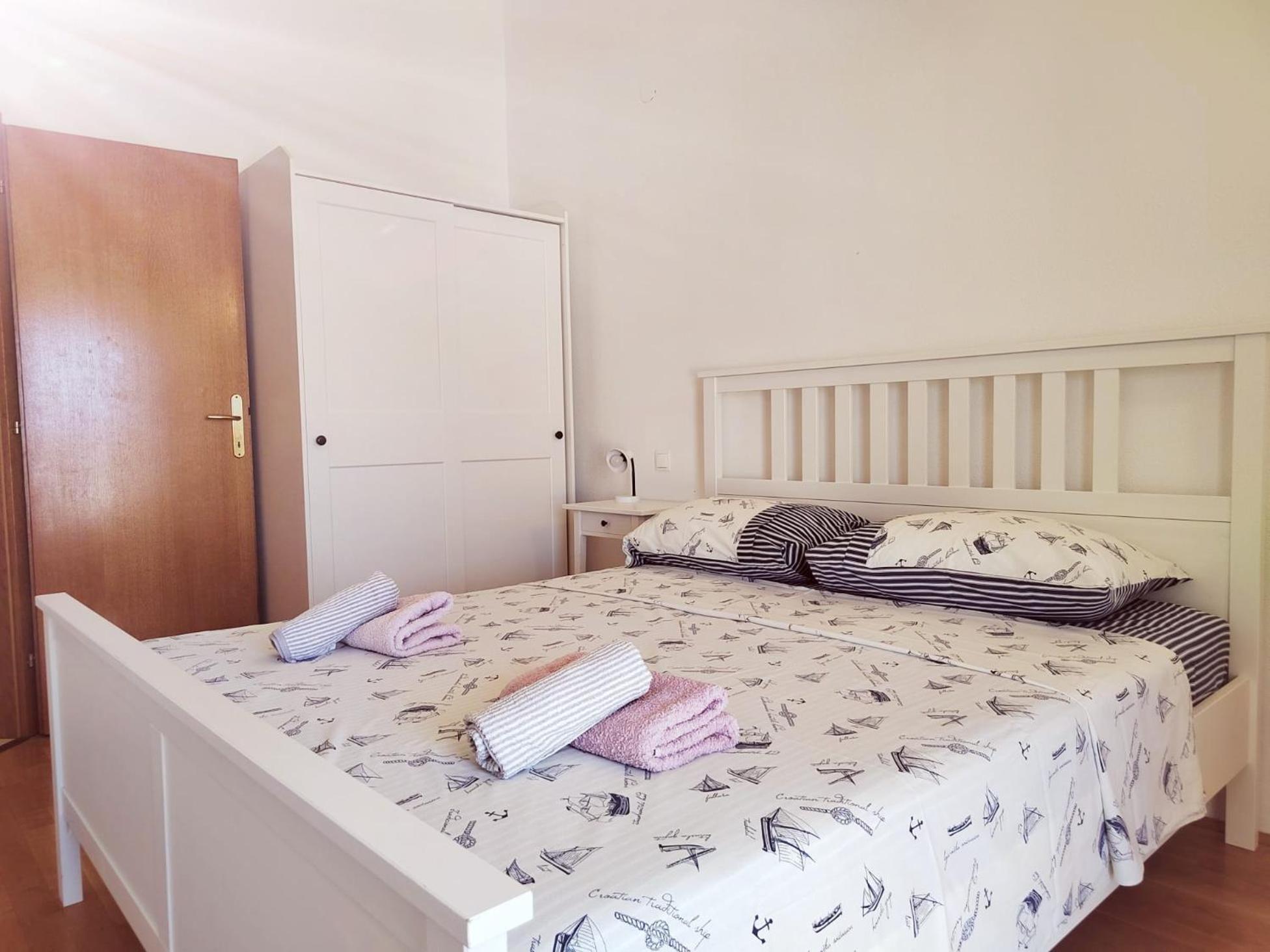 T&T Sea View Apartments Trogir Exterior foto